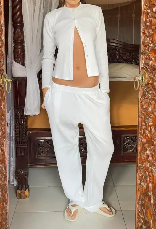 

Two Piece Set Women Outfit 2026 Spring Autumn New Solid Color Round Neck Long Sleeve Slim Fit Top & Casual Daily Pants Set