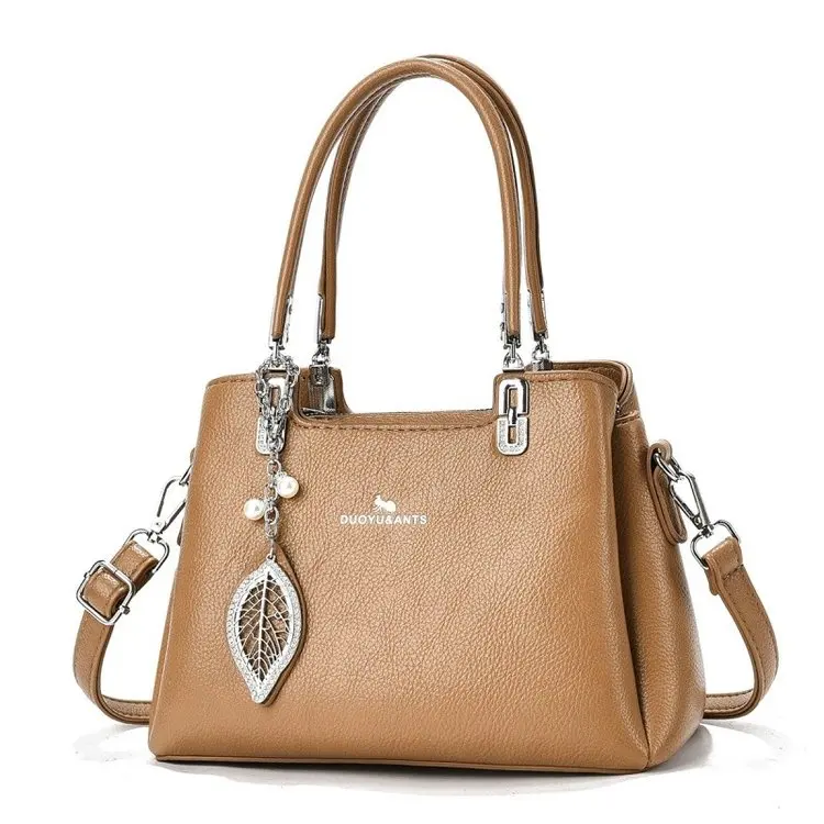 

2026 New Fashion High-end Handbag Solid Color Shoulder Messenger Tote Bag Personalized Niche Commuter Bag
