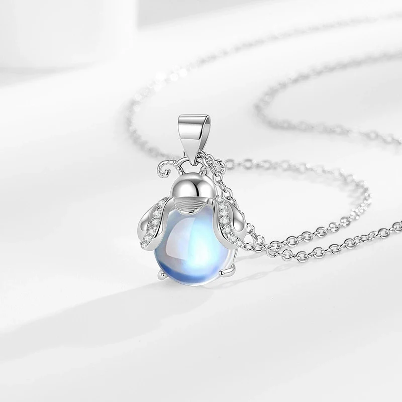 Firefly Aurora Necklace Women's Light Luxury Moonlight Crystal Necklaces Niche Design Lockbone Chain Stylish Accessory KOFSAC