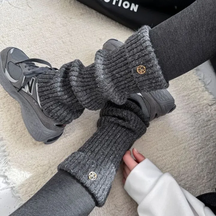 

Trendy Wool Leg Cover for Women with Thick and Warm Fabric, Featuring Metal Patches and Matching Leg and Calf Stockings.