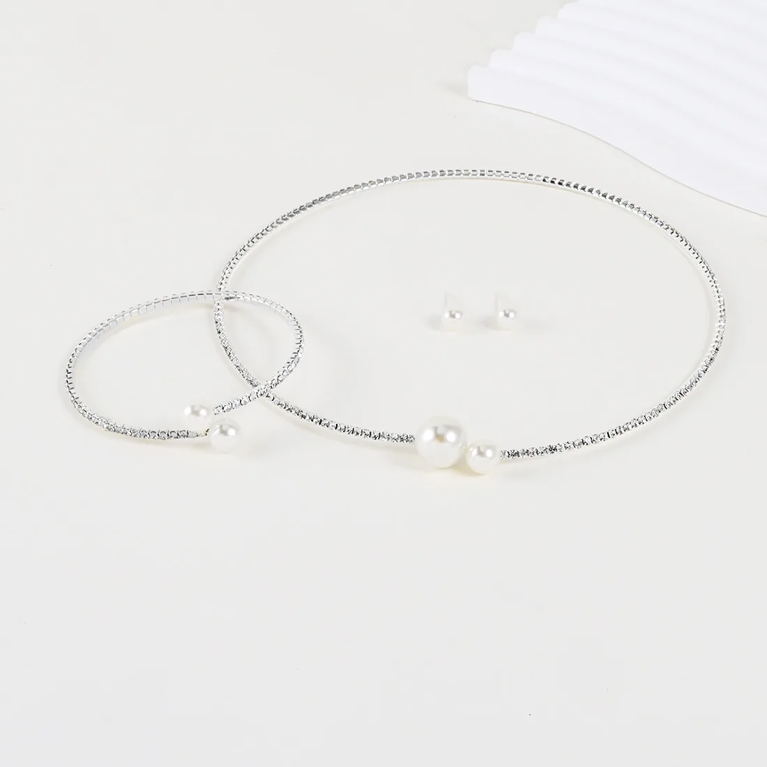 DIY accessories Stylish and simple single-row rhinestone pearl necklace bracelet set three-piece open short collarbone chain F25