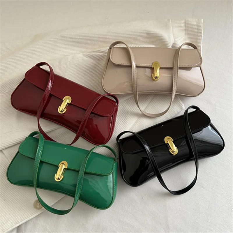 Sac à bandoulière Vintage en Faux cuir huilé pour femmes, décor à rabat, sac fourre-tout Baguette à boucle adapté aux rendez-vous, aux sorties, aux fêtes