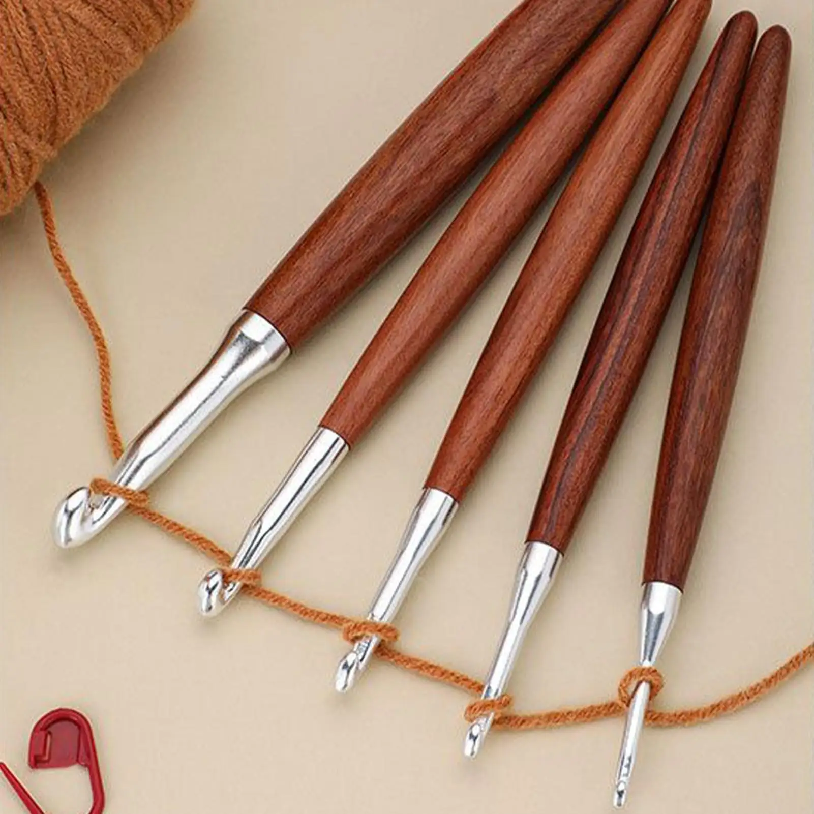 

8pcs Crochet Hook Mix Size 3mm to 7mm Wood Handle Knitting Hooks Needles DIY Craft Yarn Sewing Needle For Craft Project