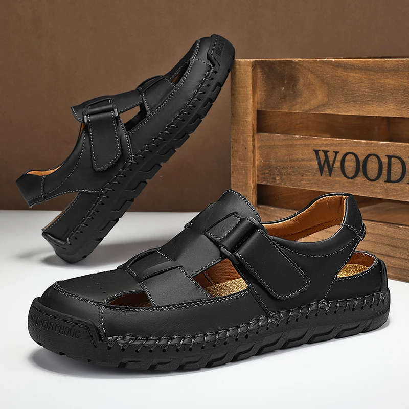 

2025 кожаные уличные мужские сандалии, противоскользящие пляжные сандалии, обувь с полой обувью, новые летние модные мужские сандалии, дышащая мужская обувь