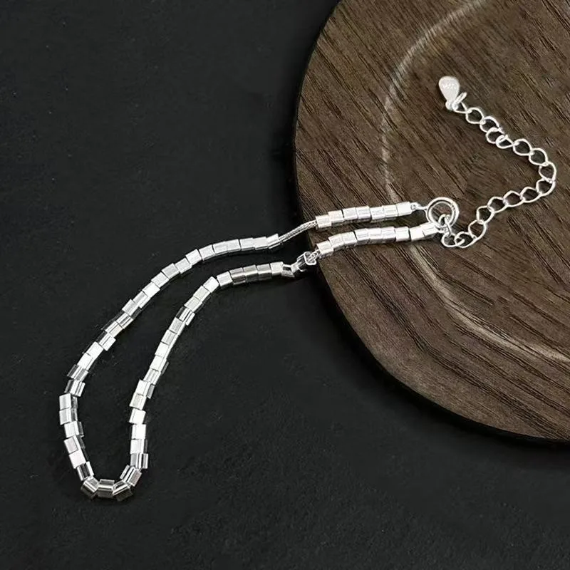Stylish Niche Geometric Sterling Silver Bracelet, Small Square Design Elegant Cold‑Tone Versatile Women Wrist Accessory
