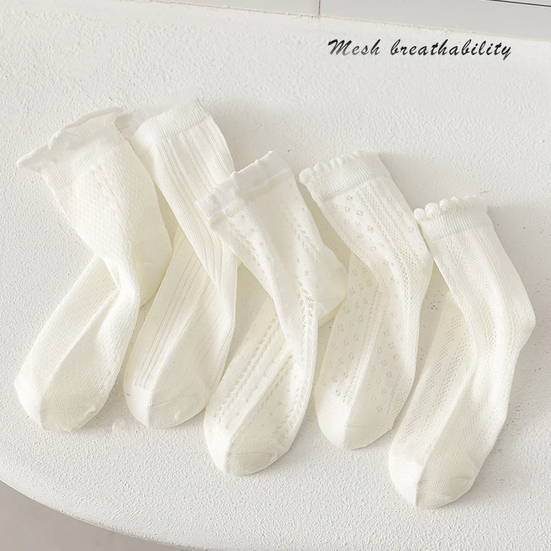 5 pares de calcetines blancos a media pantorrilla para niñas con líneas simples calcetines informales de malla de algodón transpirables para niños