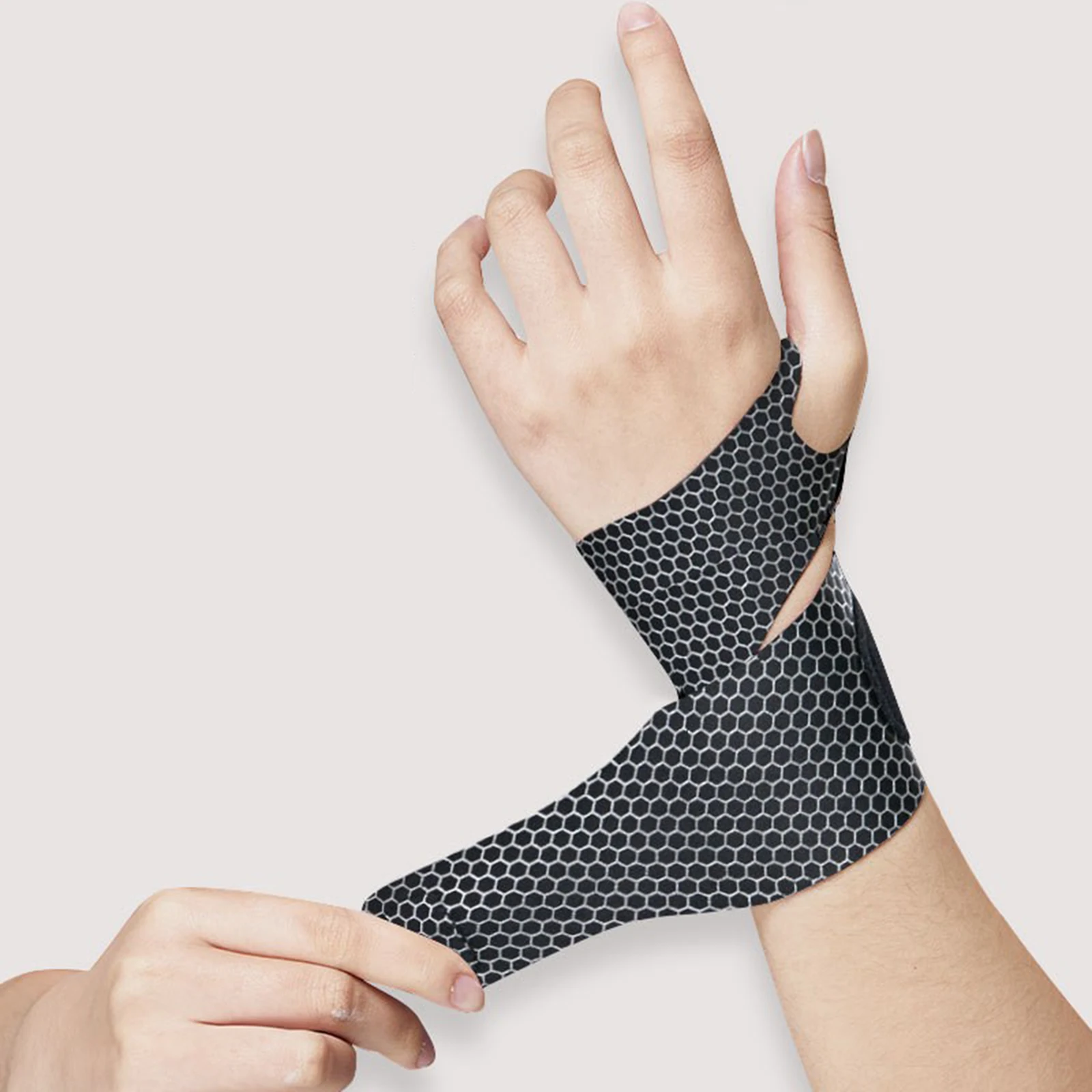 Wrist Support Breathable Pressurized Wrist Guard Wraps Man And Women Wrist Straps Ultra Thin Wrist Brace Sports Safety