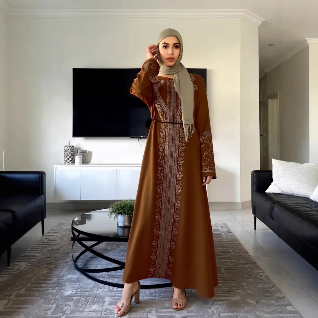 

Middle Eastern Arab Women's Robe Fashion Diamond Dubai Long Dresses Turkey Kaftan Ramadan Abaya Muslim Dress Islam Clothing Gown