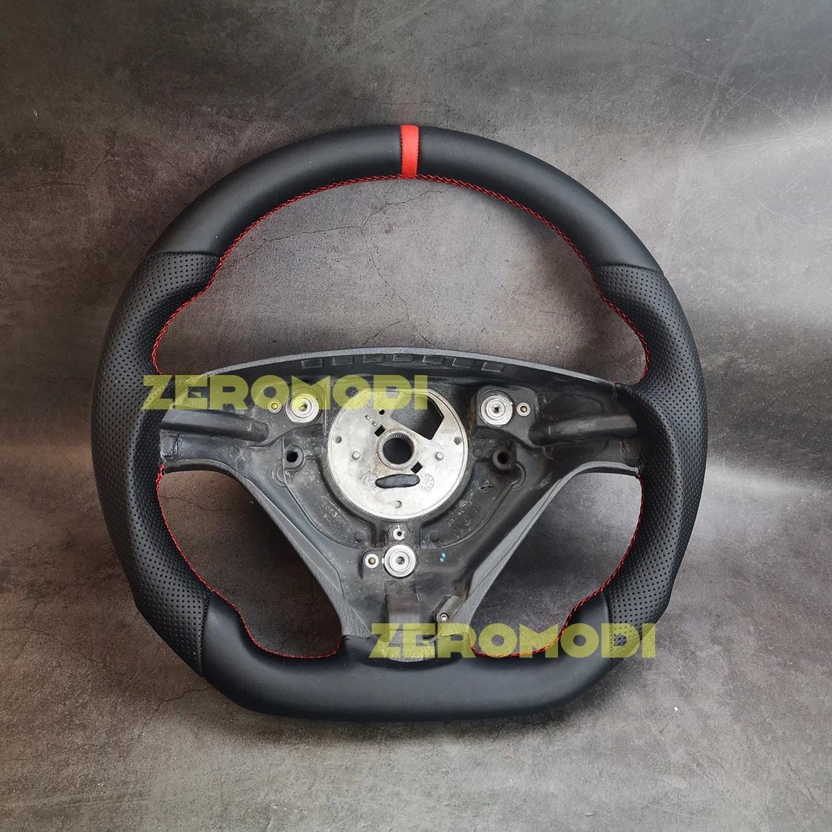 

Для 01-14 Volvo XC90 S60 S80 R Модель спортивного кожаного руля