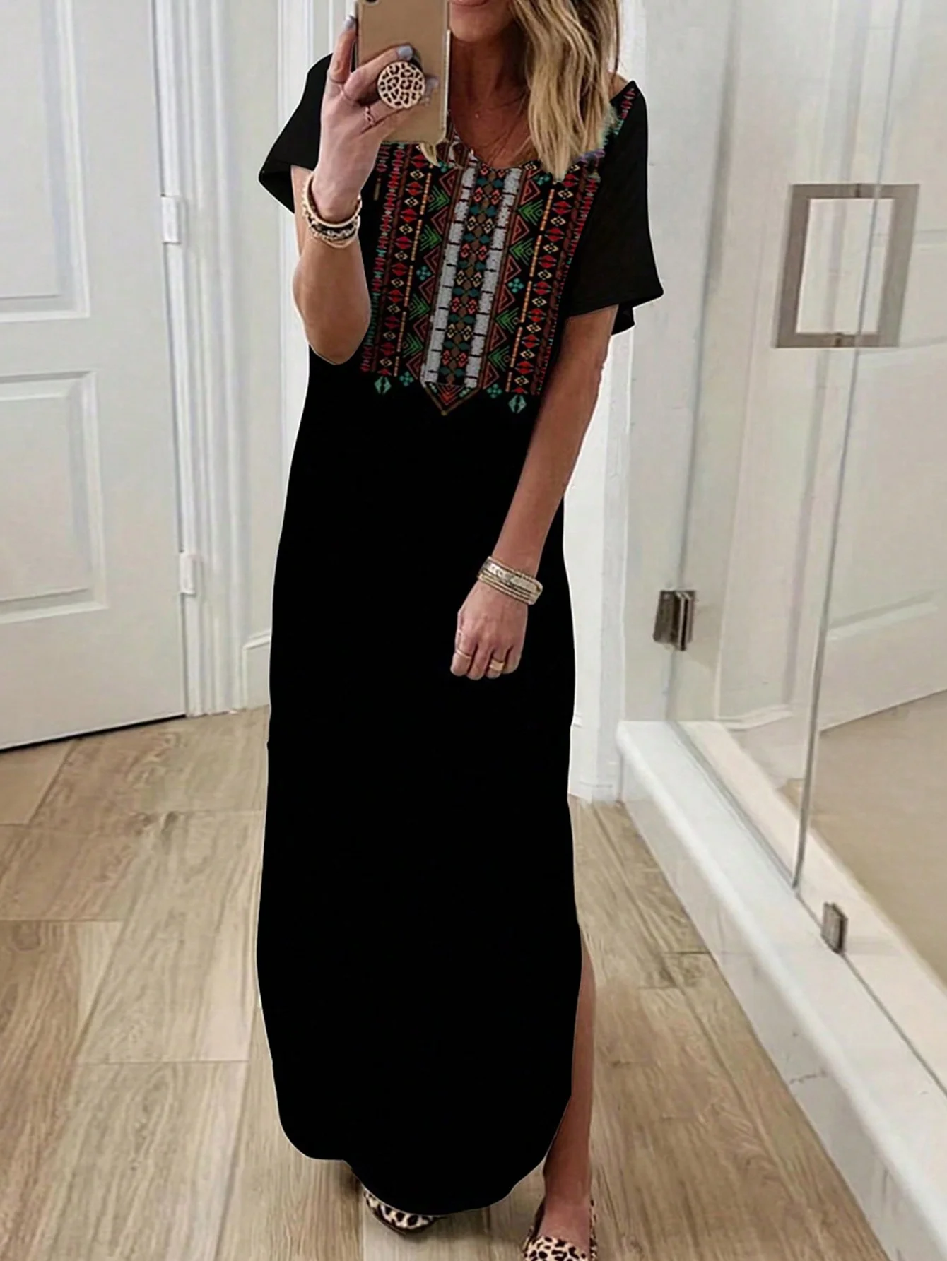 

Women's ethnic print casual short-sleeved dress