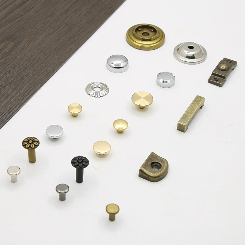 Hebilla de mano Pila, botón de cabeza de metal de latón, tornillo de aleación, accesorios de botón de cobre, mango de cuero japonés, hebilla de metal