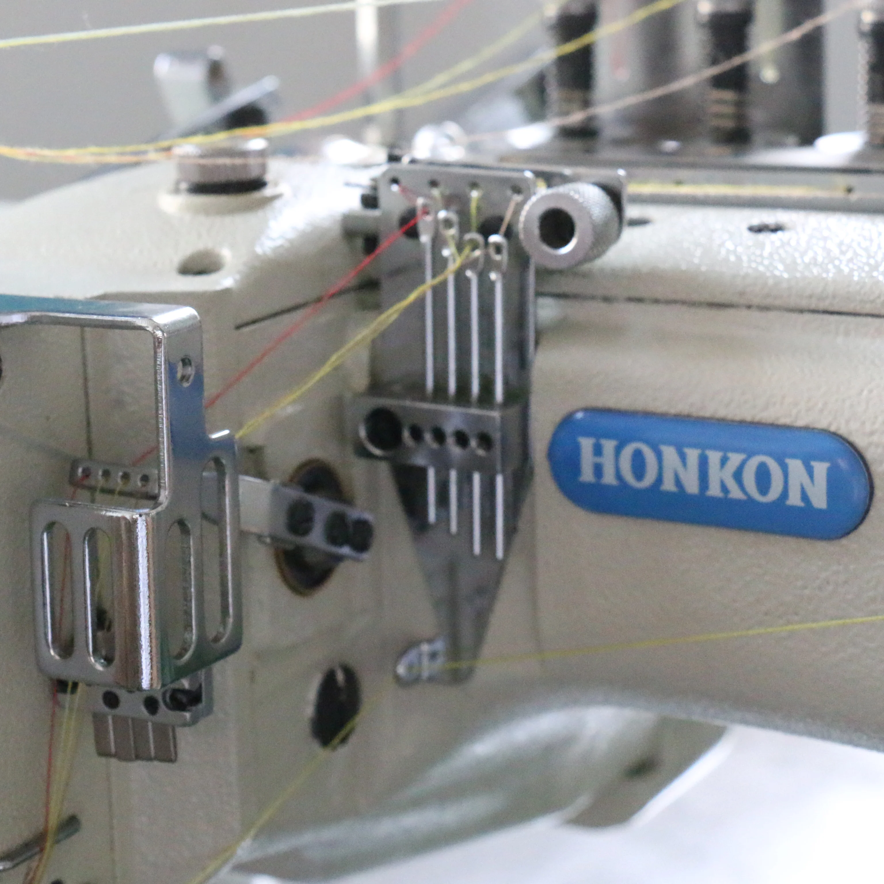 HONKON HOT SALEHK-62G Direct Drive Crank Arm 4 Needle 6 Thread Sewing Machine Stitching Machine 12mm Max. Sewing Thickness 1 Set