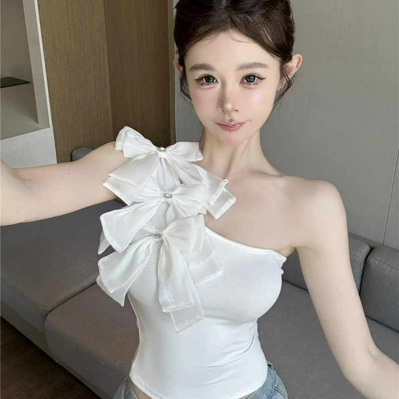 Pure Desire Wind Slant Shoulder Strapless Top 2026 Summer New Style Fashionable Sweet Bow Off Shoulder Slimming Top for Women