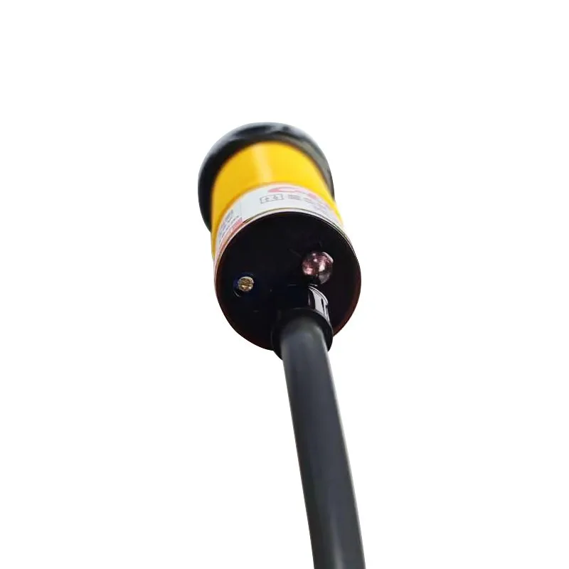 Xinling photoelectric switch E3F-DS150C1/B1/A1/C2/B2/A2 diffuse reflection M18 photoelectric sensor