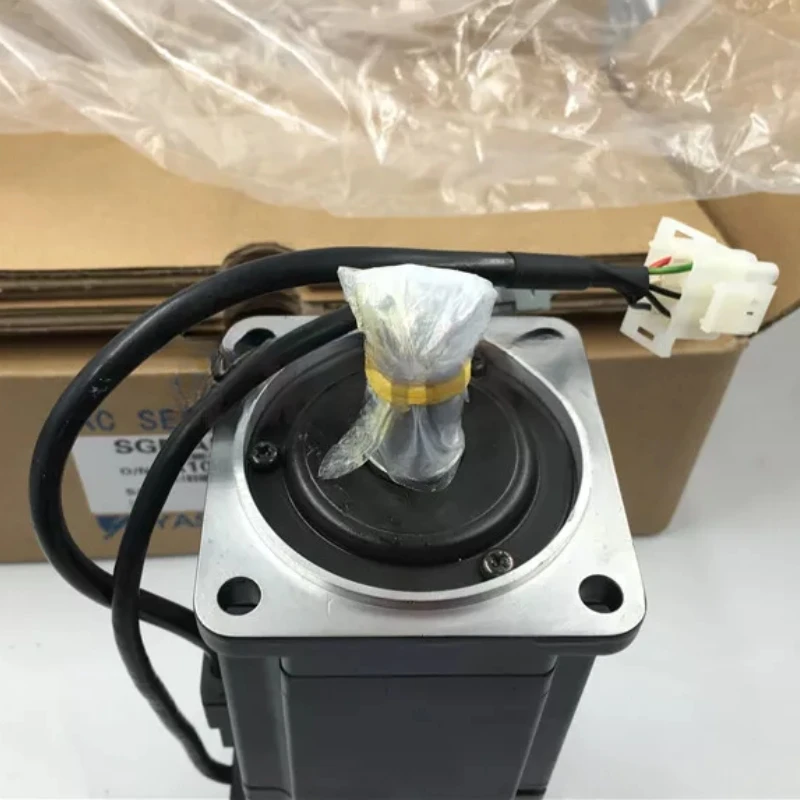 

Brand New Yaskawa SGMAH-08AAA4C AC Servo Motor 1 Year Warranty