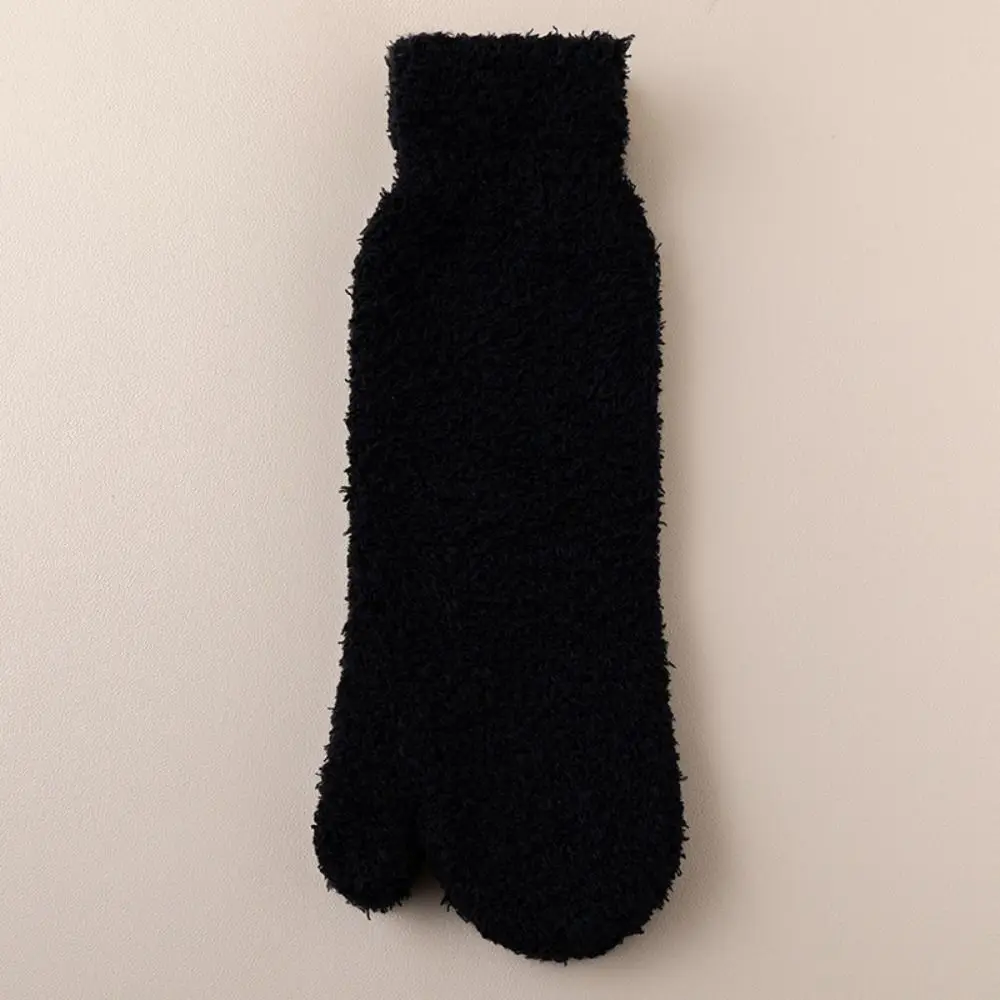 Kawaii Thickened Warm Two Toe Fleece Socks Sleeping Mid Tube Separate Toe Socks Hosiery Simple Floor Socks Winter Winter