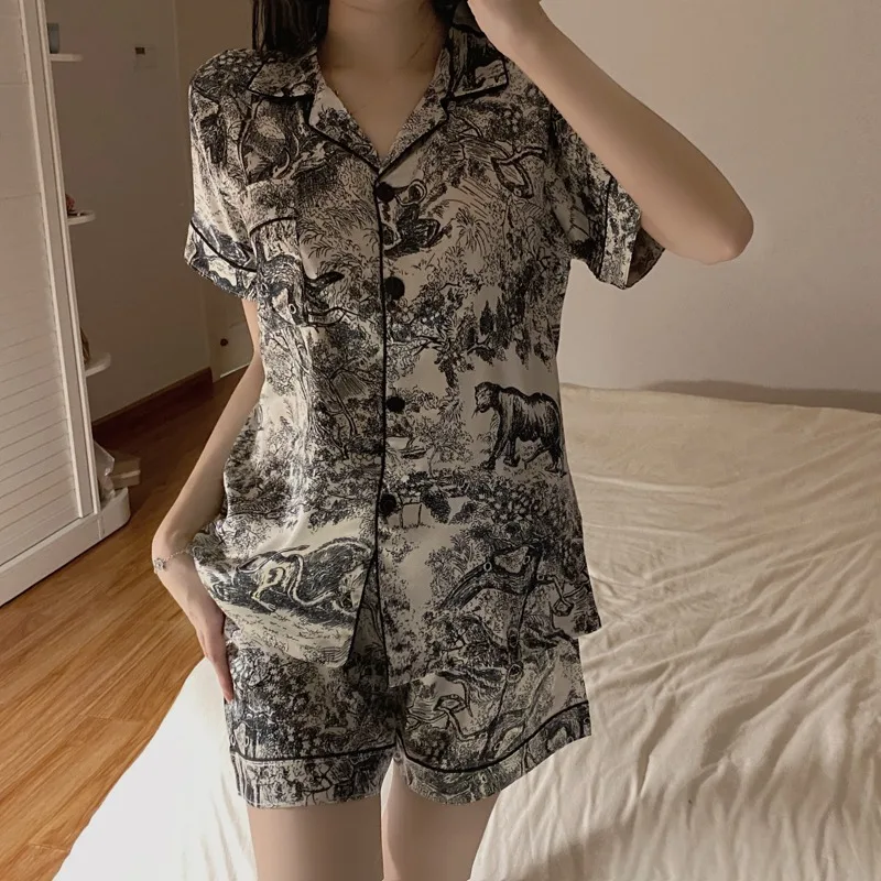 New Jungle Tiger Short Sleeve Shorts Women\'s Pajamas Set Thin Ice Silk Fabric Lapel Casual Women\'s Home Clothing Suit Wholesale