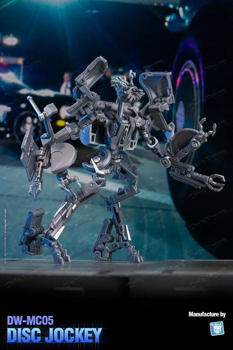 In Stock Original Shtur DW-MC05 Rumble DJ Turntable Master Transforming Toy, Small Scale Articulated Robot Model