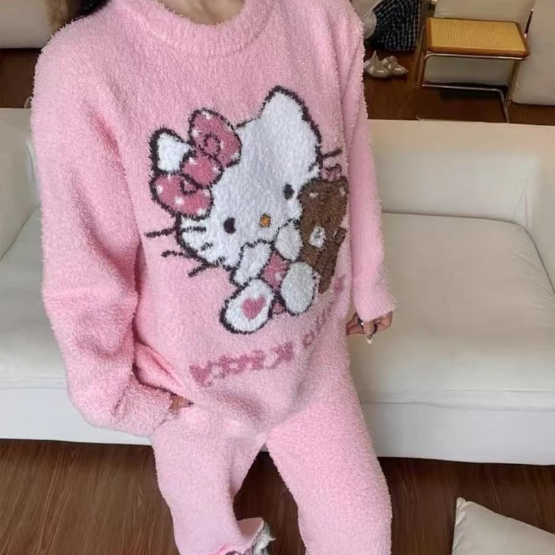 

Новые пижамы с длинными рукавами Kitty Sweet Girl, комплект домашней одежды, теплые милые студенческие брюки с героями мультфильмов, коралловый бархат, ночная рубашка, розовая зима