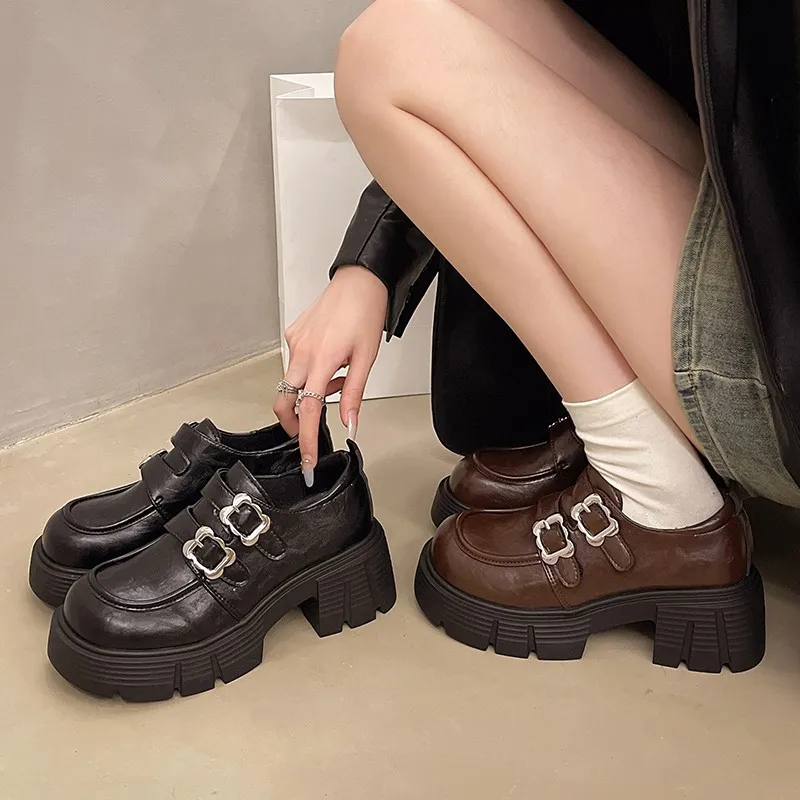 

Женские туфли с круглым носком, новые качественные женские лоферы, модные кожаные туфли на платформе с пряжкой, трендовые универсальные Zapatos