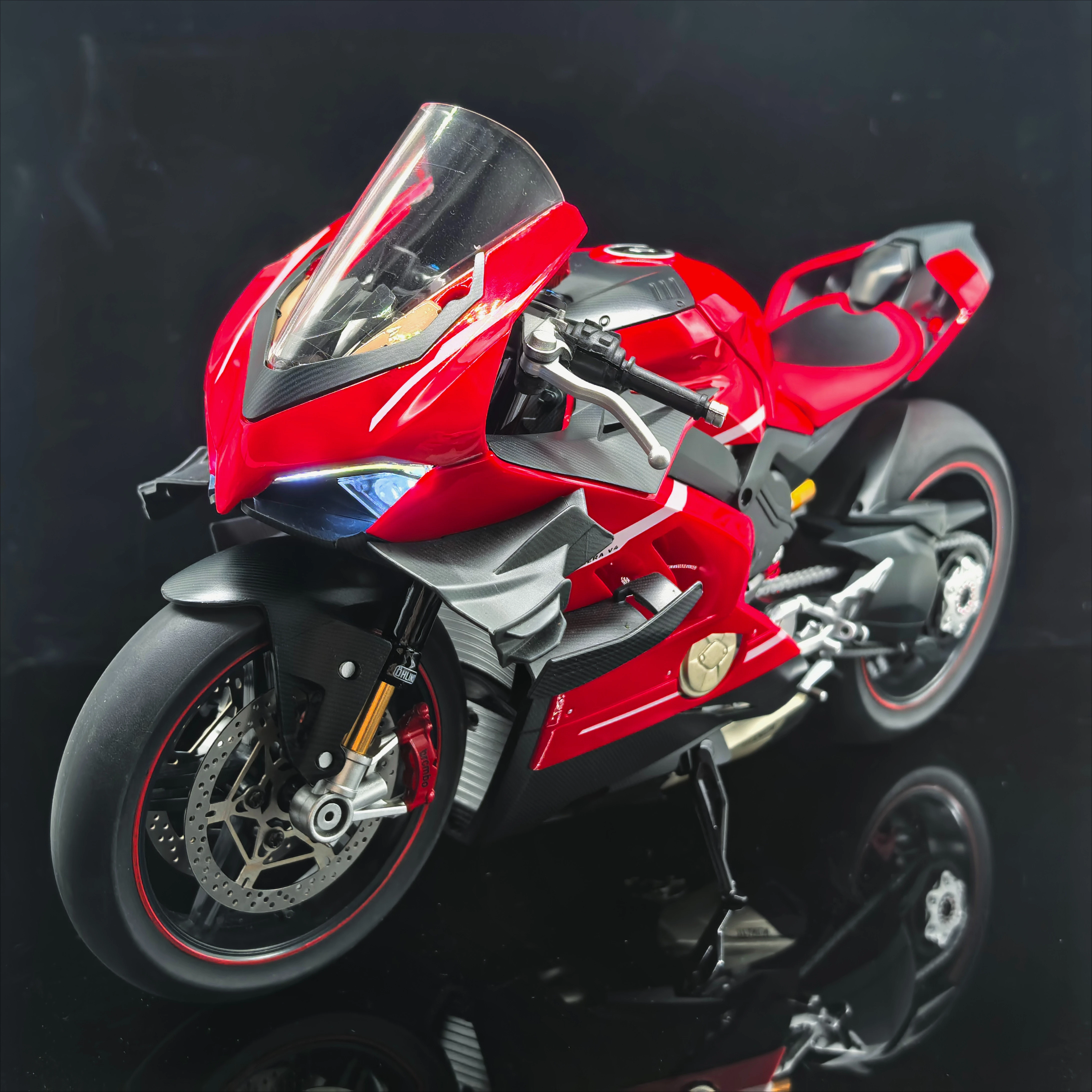Spray 1:7  Ducati V4S 1:6 V4R Super Motorcycle Alloy Diecast Metal Model Street Racing Ornament Start  Collection Of Hobbies Boy