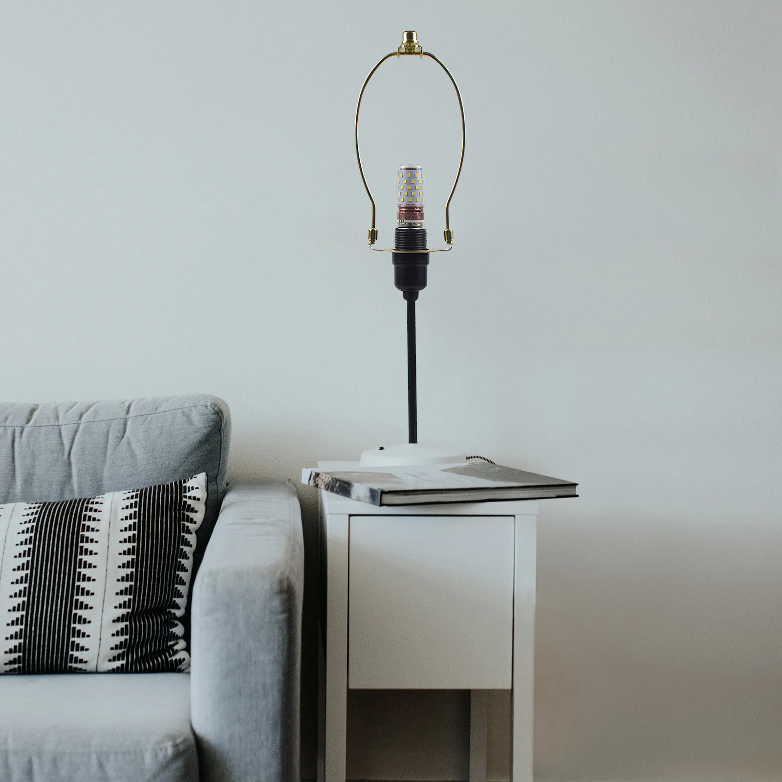 

Sturdy Iron Lamp Shade Frame Harp Holder for Floor Table Lamps DIY Repair Kit Decorative Lighting Accessory Compatible Universal