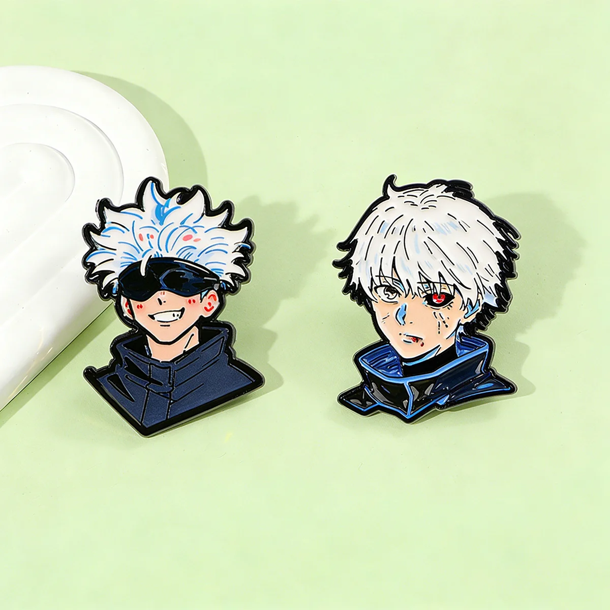 Lot de 2 broches émaillées Kan - Tokyo Ghoul Mask avis et prix