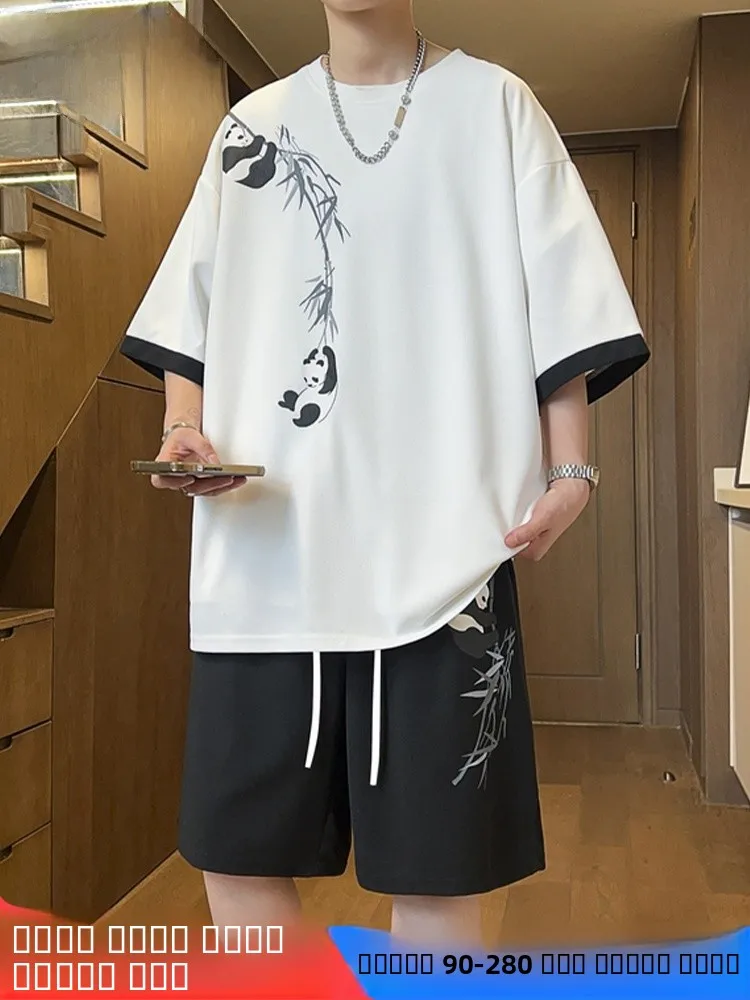 

Модный спортивный костюм большого размера для мужчин, летний, новый, свободный, универсальный, с принтом, комплект из двух предметов, полиэстер...