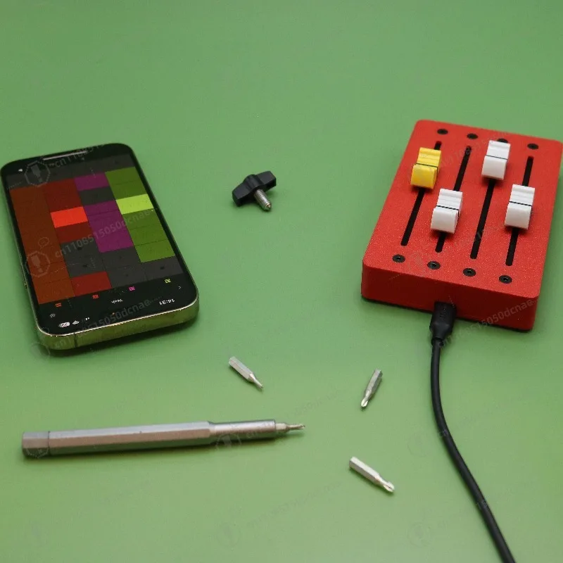 Compact 4-Track MIDI CC Controller With Adjustable Faders For DAW Software String Tone Expression Editing