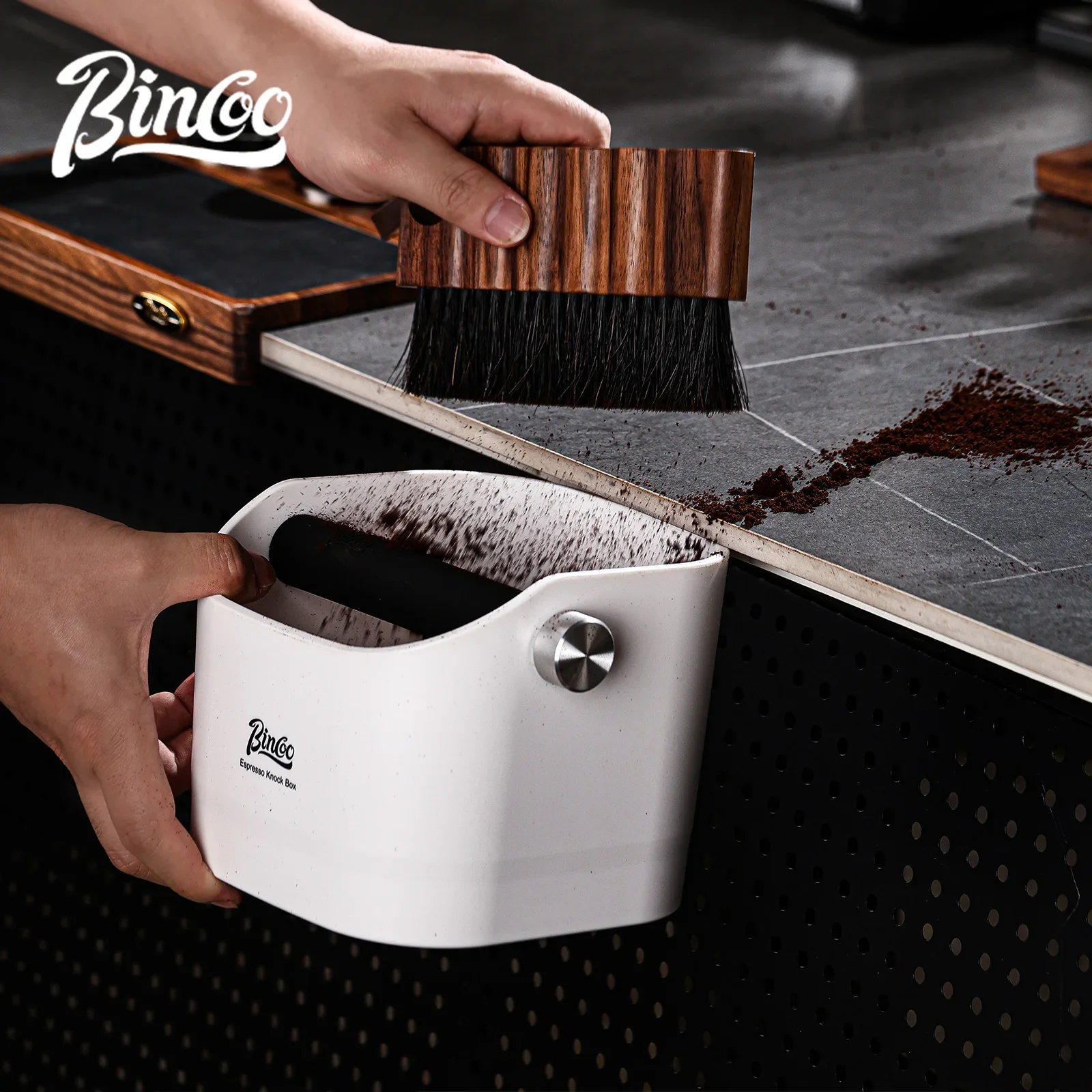 

Bincoo Coffee Knock Box 0.8L Espresso Grounds Container Anti Slip Espresso Dump Bin Grind Beveled Barista Goods Cafe Accessories