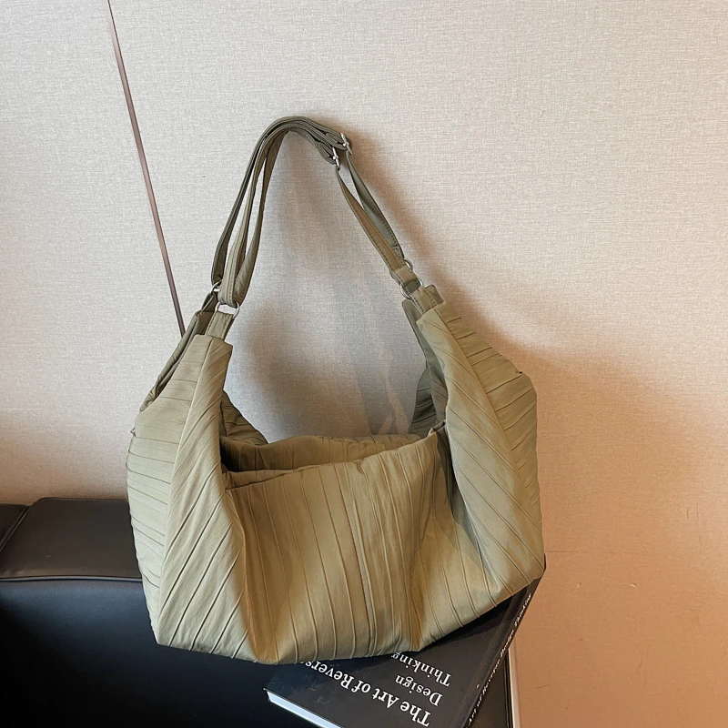 

Soft Simple Nylon Zipper Shoulder Bags 2025 New Solid Color Versatile Casual Youth Women's Crossbody Bags Sewing Thread