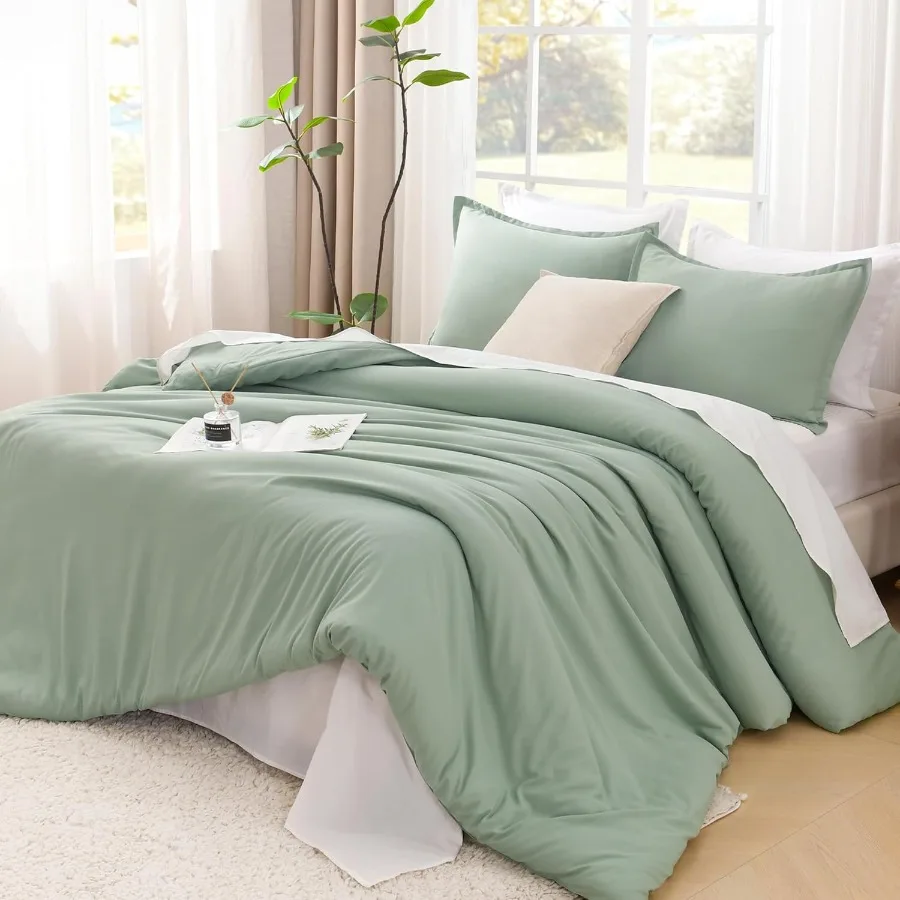 

King Size Comforter Set in Sage Green 3Piece Lightweight Solid Design for AllSeason Use Fluffy Down Alternative Quilt Blanket I