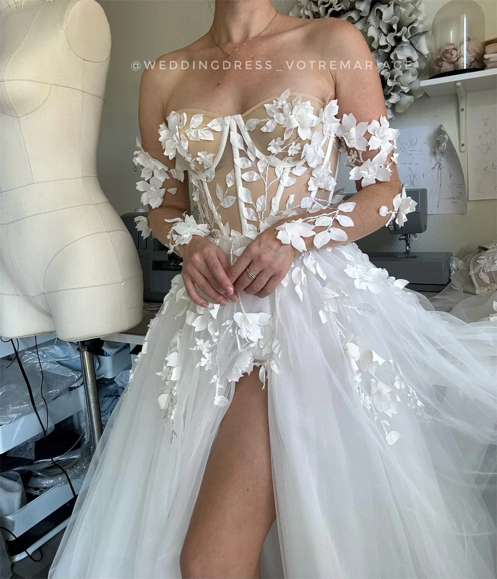 Tokyo Maßgeschneidertes weißes Brautkleid mit seitlich hohem Schlitz, schulterfrei, A-Linie, Rücken, Schnür-Brautkleid, Hofschleppe-Brautkleid