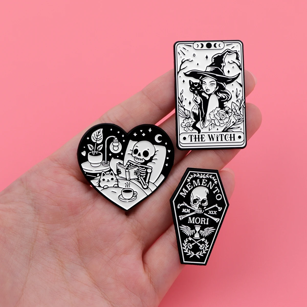 Halloween Skeleton Enamel Pin Brooches for Women Men Lapel Pins Badges Clothes Accessories Punk Gothic Jewelry Party Gifts