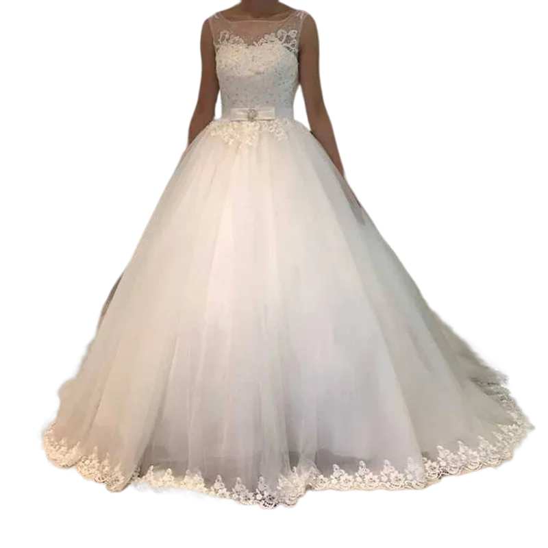 Abiti da sposa a trapezio con applicazioni personalizzate Abiti da sposa Sweep Train aperti sul retro Abiti da sposa taglie forti con fiocco