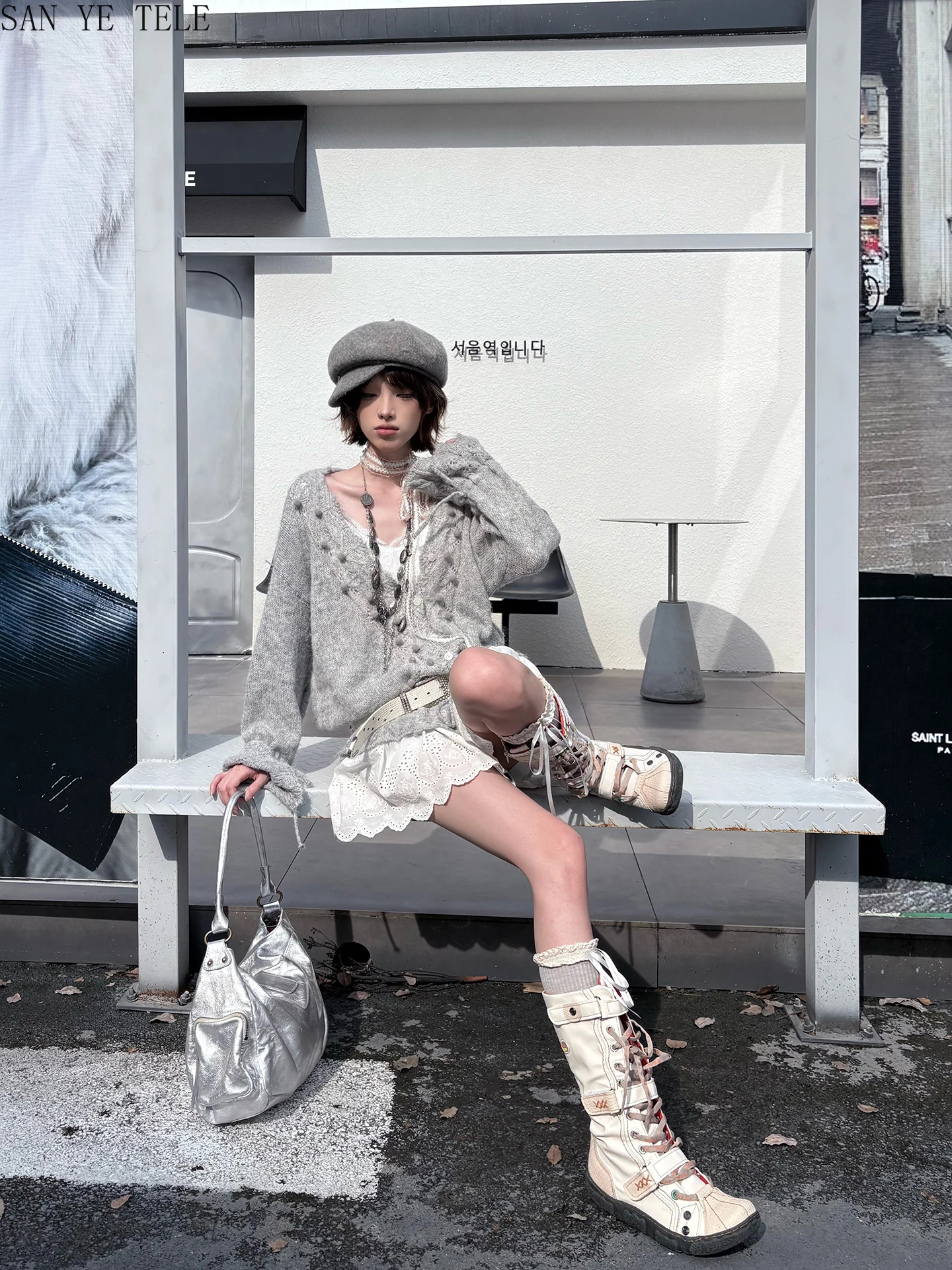 

Waist-cinching Grey/beige Sweater Vintage，Women Autumn Winte Soft Cozy V-Ne Knitted Pullover，with Rope Tassel Ball Design