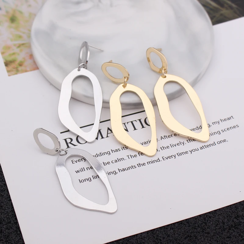 Hollow Irregular Drop Earrings for Women Fashion Geometric Metal Butterfly Earrings Jewelry Boucles d'oreilles Summer Girl Gift