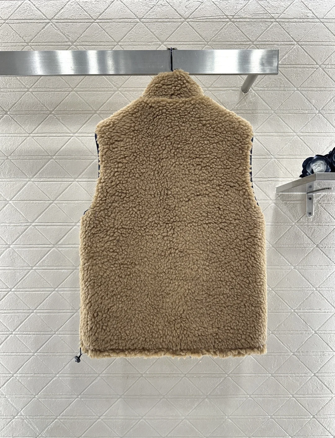 

Осенне-зимний новый трехмерный пушистый плюшевый жилет на молнии, женская одежда