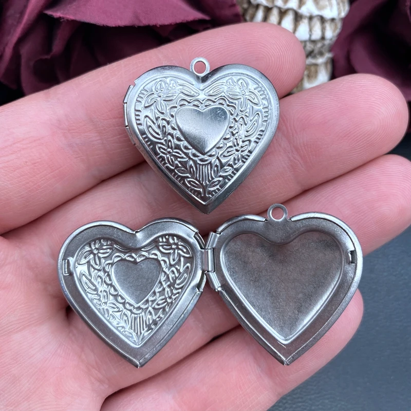 2pcs Stainless Steel Heart Box Vintage Reliquary Pendant Photo Locket DIY Necklace Handicraft Charm Jewelry Making Supplies