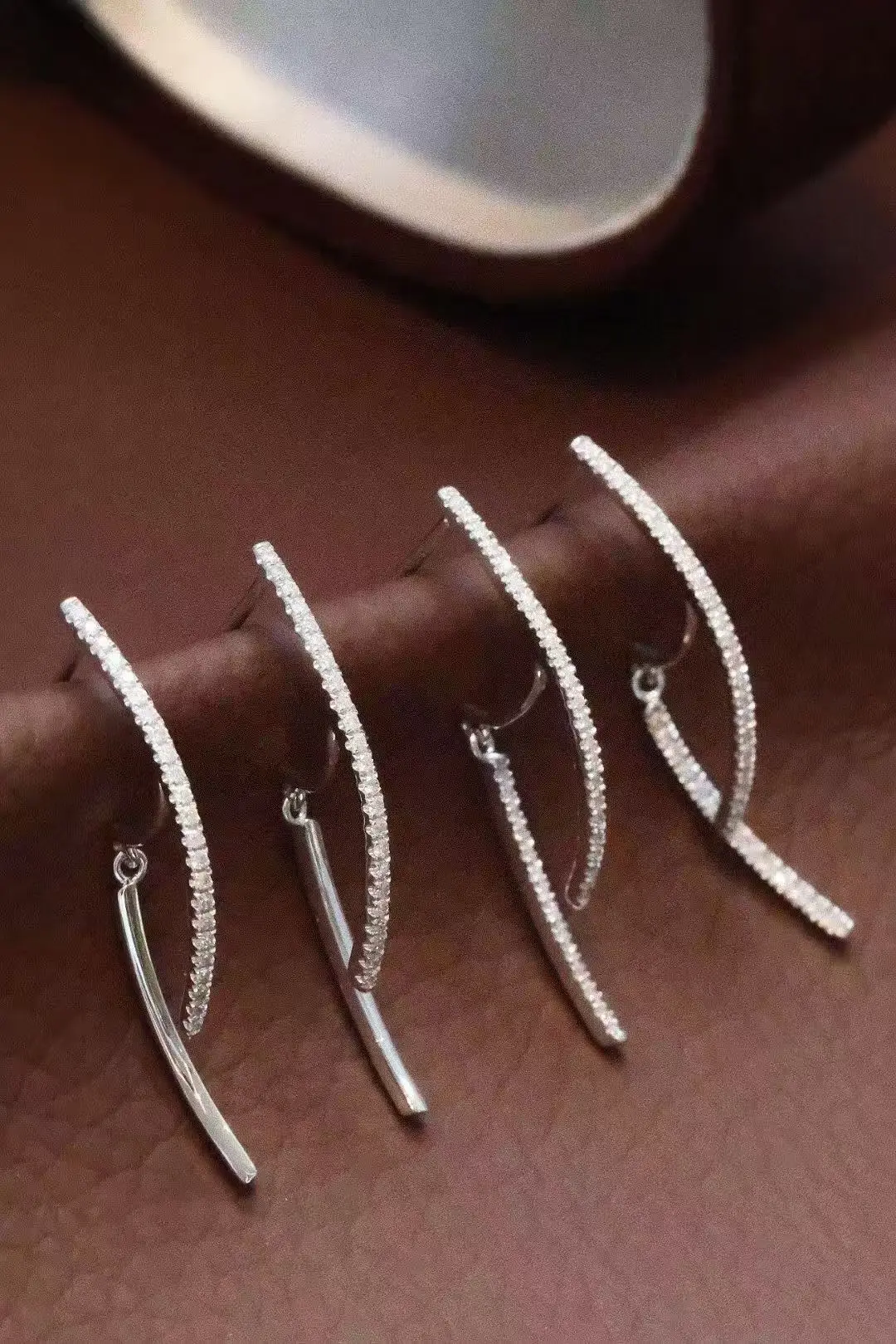 

XCL ГОРЯЧАЯ ПРОДАЖА МОДНЫЕ И ОДИННЫЕ СЕРЬГИ ДИАМОНОВЫЕ СЕРЬГИ ДЕННЫЕ ЮВЕЛИРНЫЕ ИЗДЕЛИЯ ВСЕ СЕЗОННЫЕ ПОДАРОК