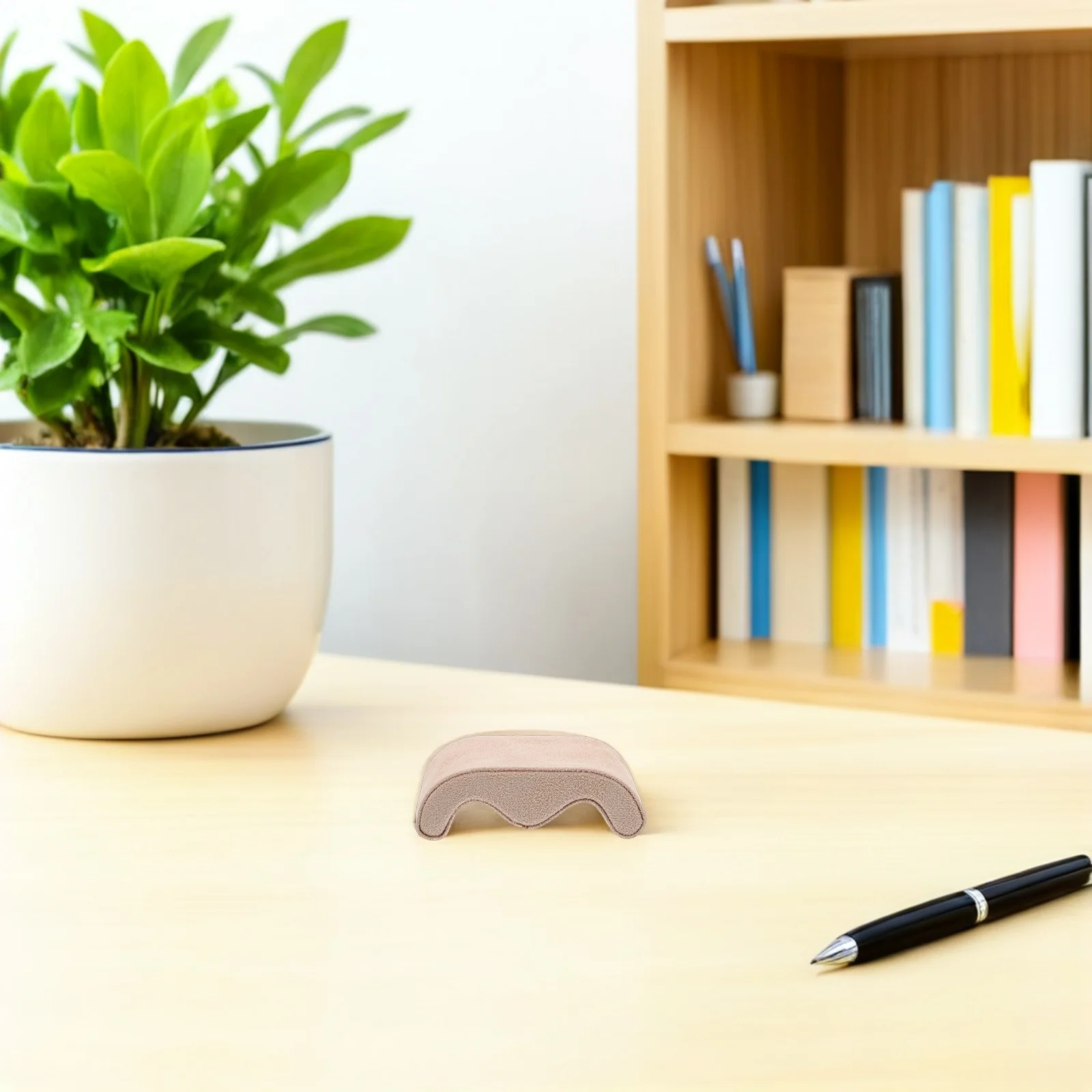 

Watch Pillow Soft Travel Storage Organizer Case Portable Durable Wristwatch Holder Display Fashion Essential