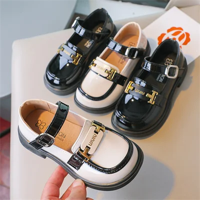 Girls\' British Style Metal Buckle Anti Slip Round Toe Leather Shoes, 2024 Summer New Daily Outdoor PU Girls\' Leather Shoes