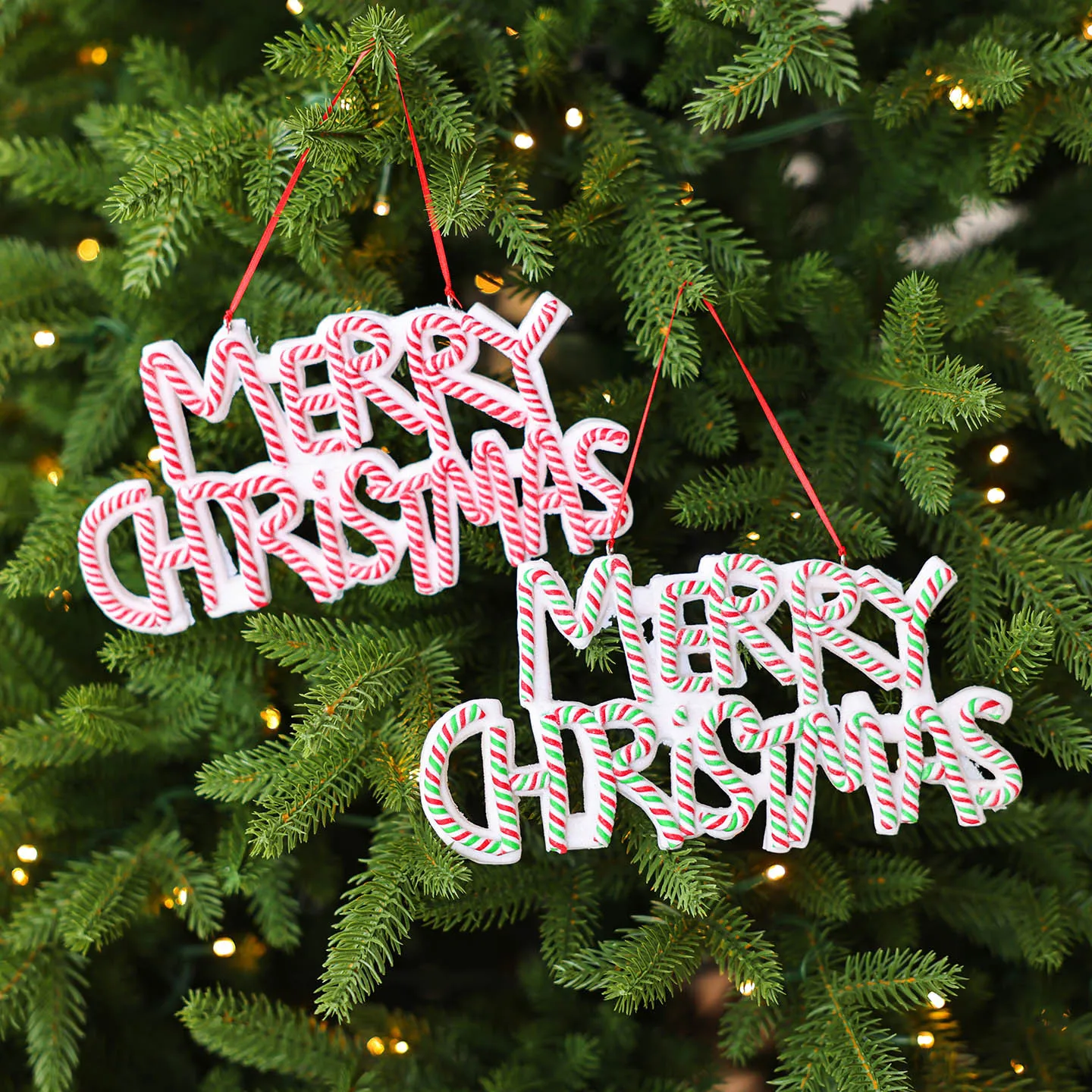 

2Pcs Merry Christmas Letter Plaque Soft Ceramic Christmas Tree Hanging Decoration Christmas Decoration Hanging Gift