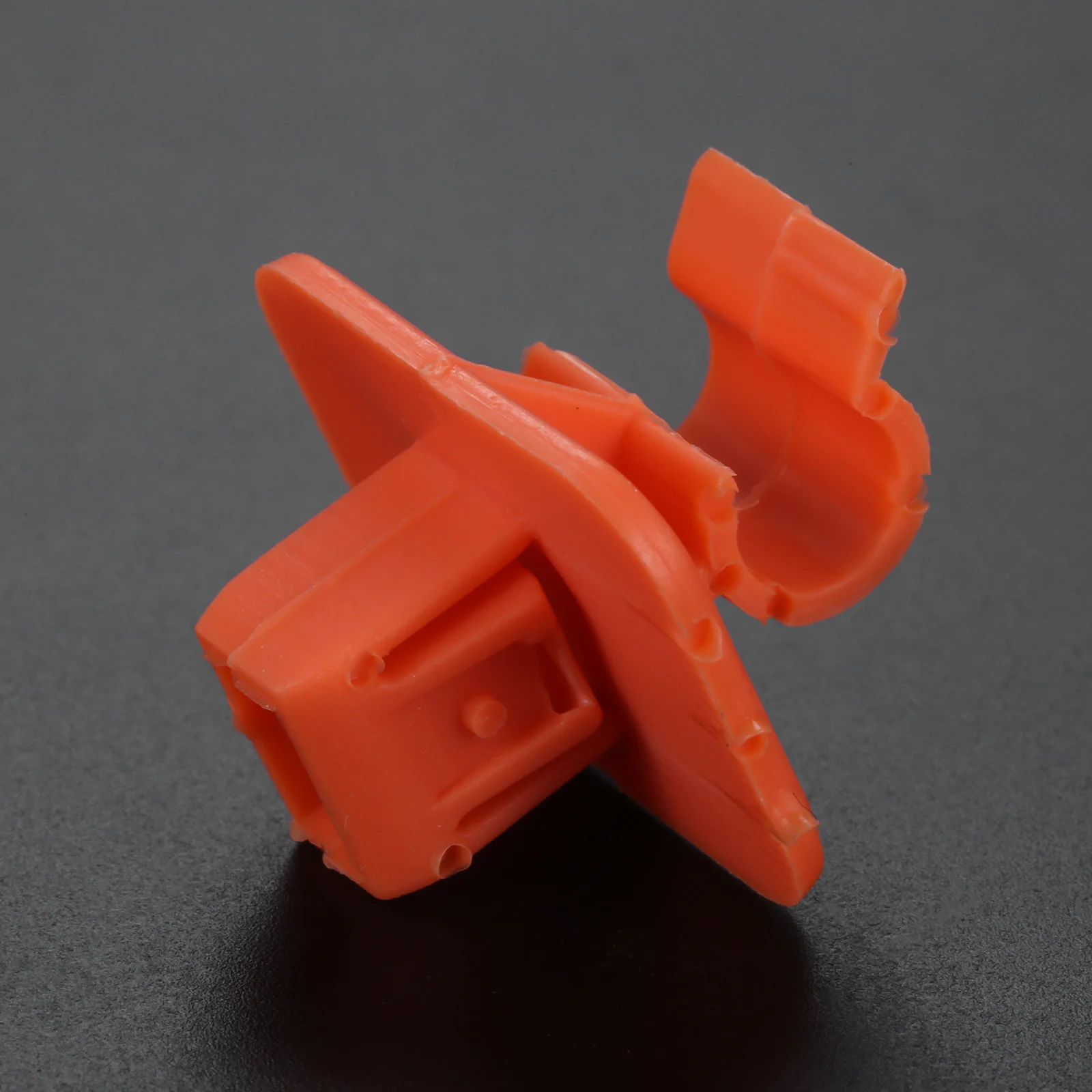 1Pc Orange Plastic Auto Fastener Clips Car Hood Bonnet Rod Stay Bracket Buckle Clip For Skoda Fabia Octavia MK2 2004-2013 2012