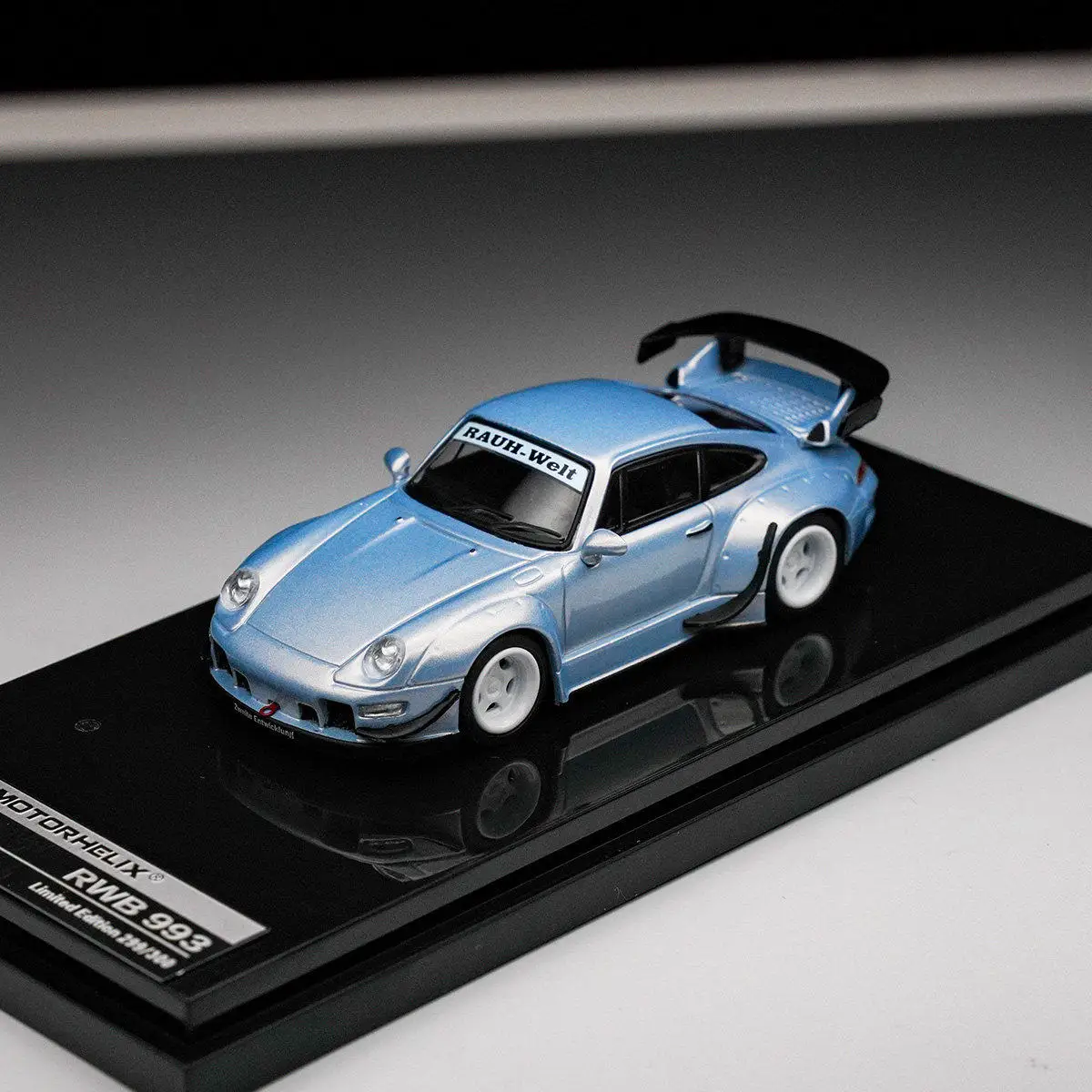 mh-1-64-scale-diecast-alloy-blue-porsche-993-toys-sports-cars-model-classics-nostalgia-adult-gifts-souvenir-static-display