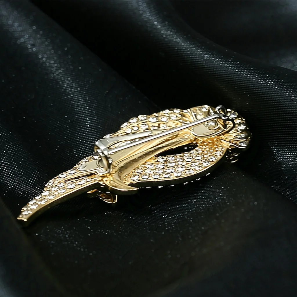 2026 Anti-Exposure Accessories French Style Commuting European Retro Style Date DIY Decorations Brooch Clothing Embellishment Unique Metal Shoe Badge Silk Clip Versatile Ins Metal Lapel Pin Badge Business Banquet Brooch Suit Lapel Pin Metal Buckle