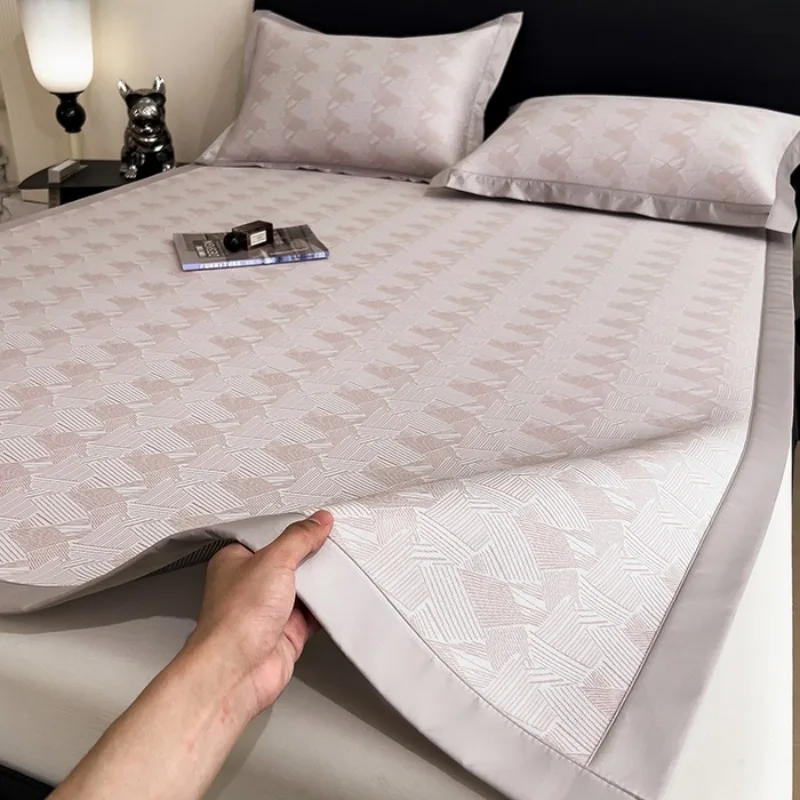 

2025 new summer ice silk mat tiled streamer jacquard ice mat household premium mat three-piece set simple and fashionable