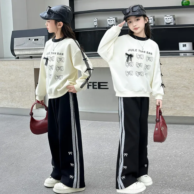

Autumn Children Girls Outfit Korean Lace Bowknot Patchwork Kids Girls 2pcs Sets Printed Round Neck Sweatshirt+Sport Pant Suits