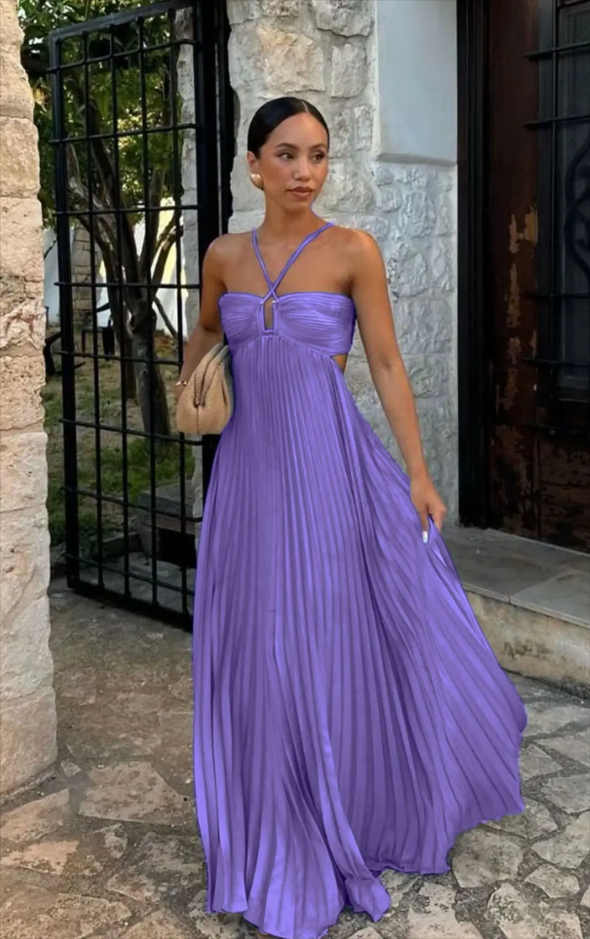 2025Chic couleur unie dos nu Robe de soirée été évider plissé Satin Robe longue Sexy licou taille haute vacances femmes Robe