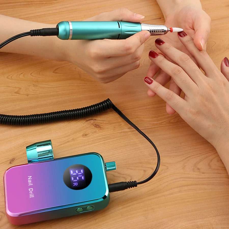 مطحنة مانيكير صغيرة محمولة قابلة لإعادة الشحن، مزيل أظافر مثقاب أظافر، عمر بطارية طويل للغاية 35,000 دورة في الدقيقة، إزالة أظافر سريعة، تلميع، إزالة مسامير القدم، جل أظافر منزلي، صالون أظافر، هدية للعائلة والأصدقاء والمعلمين